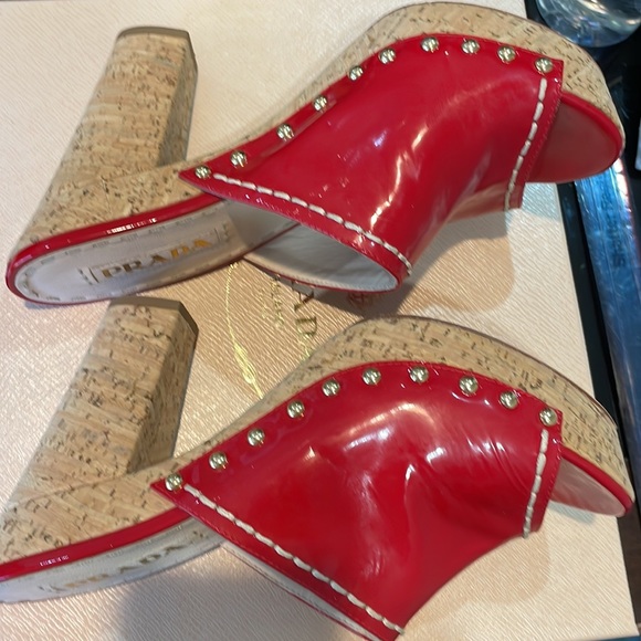 Prada Red Patent Leather cork wedges size 39 - Picture 8 of 10